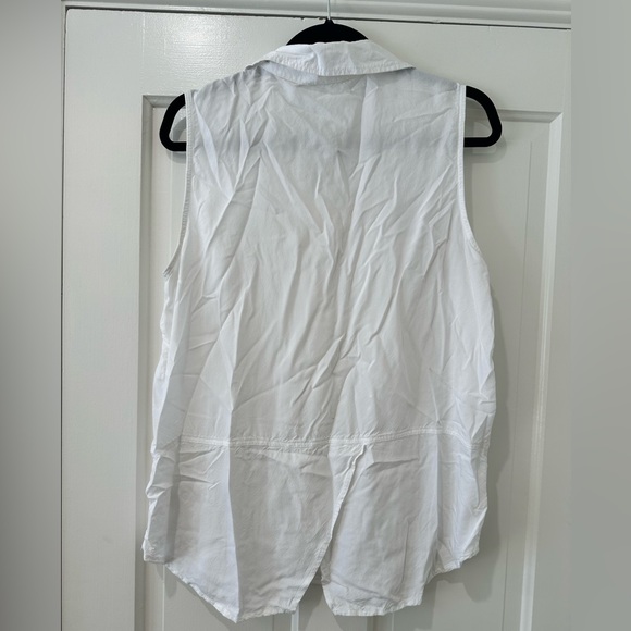 Beach Lunch Lounge white collared sleeveless blouse top - Picture 8 of 10